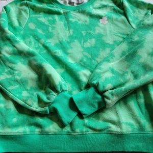 Green tiedye clover sweatshirt